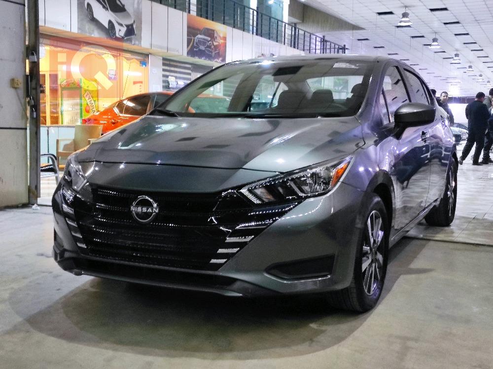Nissan Versa
